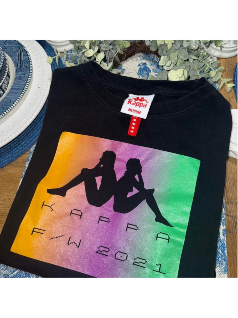 Kappa black short sleeve men’s tee with colorful graphic, Size M #sweatshirt #gr